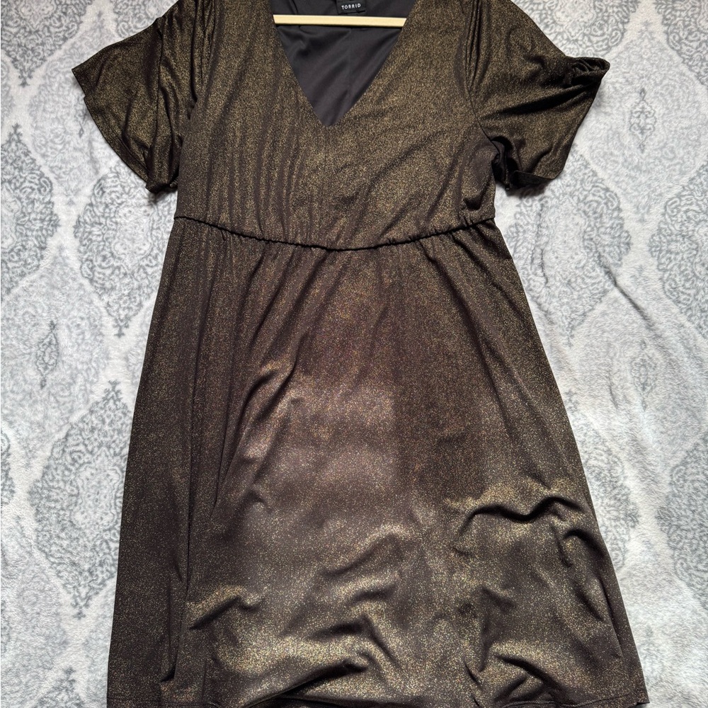 Torrid gold/black Mini Dress with V-neck Flutter Sleeves
